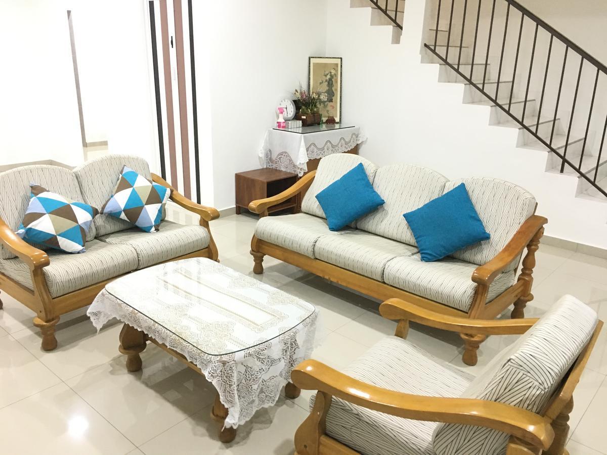 Bukit Katil Indah Homestay Malacca Exterior foto