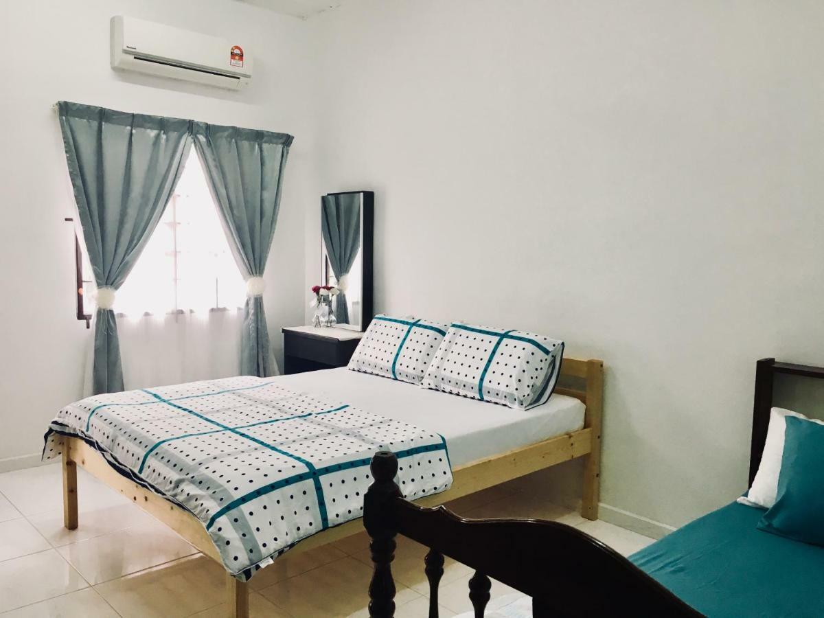Bukit Katil Indah Homestay Malacca Exterior foto